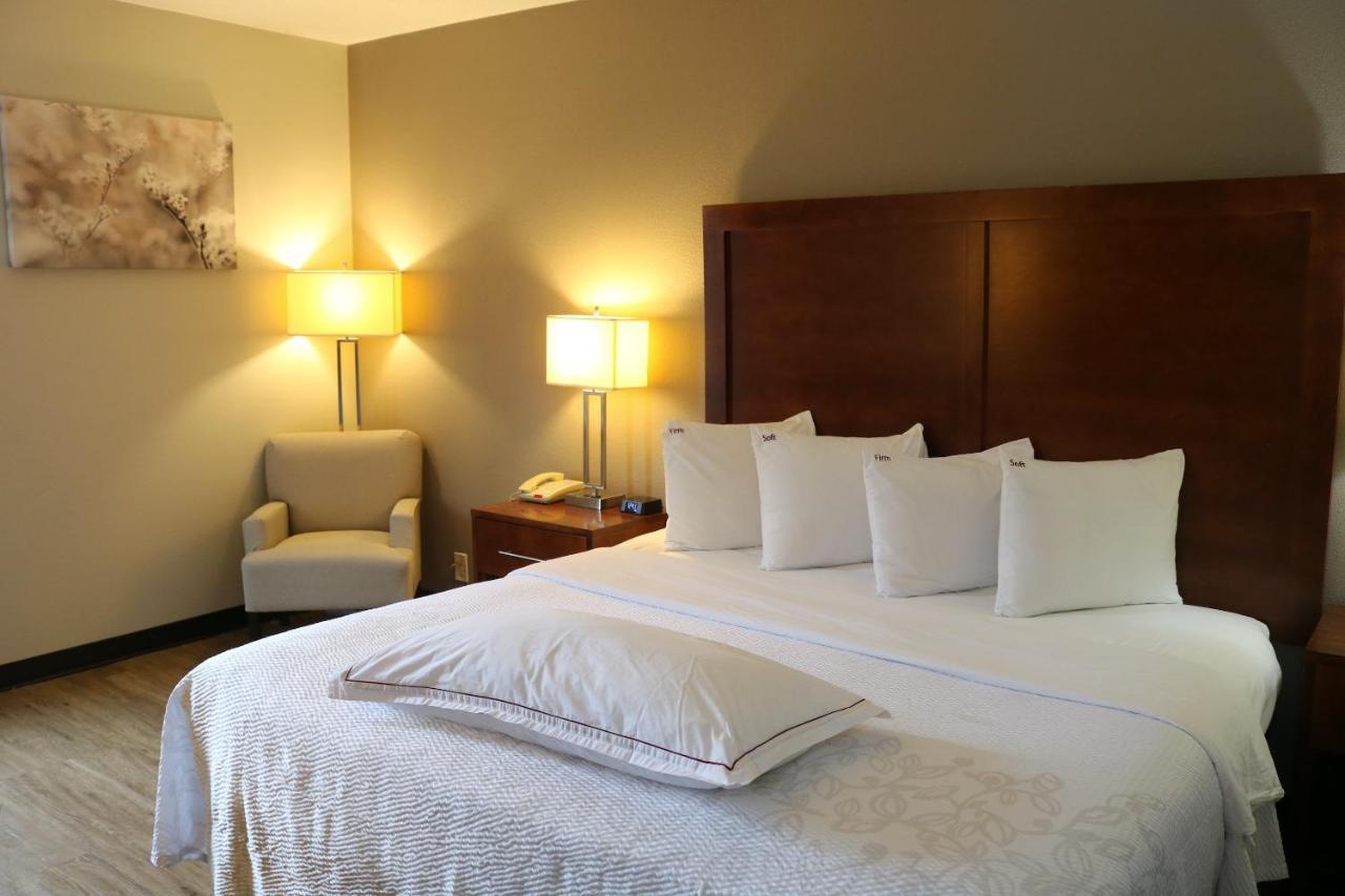 איסטון Quality Inn מראה חיצוני תמונה