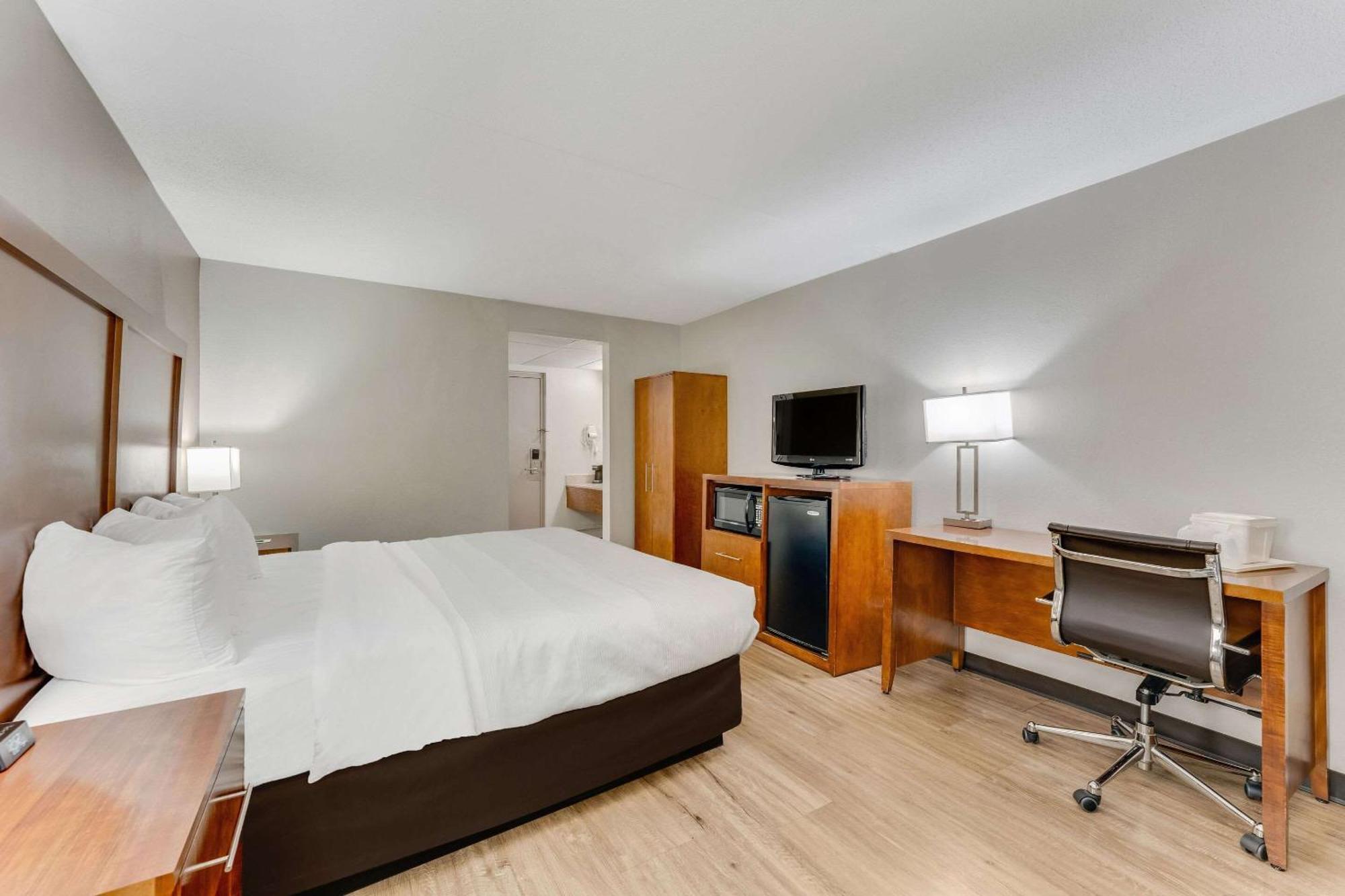 איסטון Quality Inn מראה חיצוני תמונה