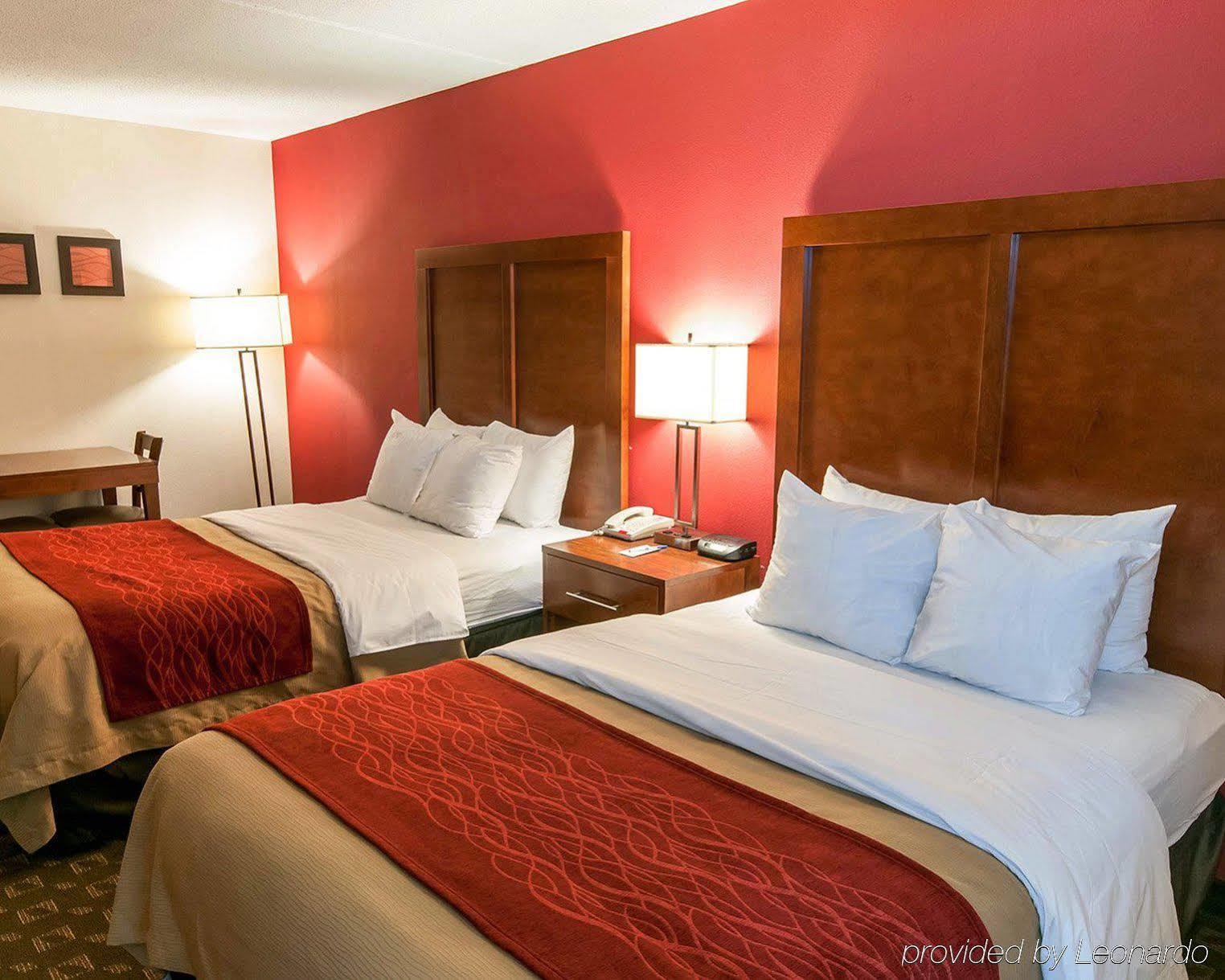 איסטון Quality Inn מראה חיצוני תמונה