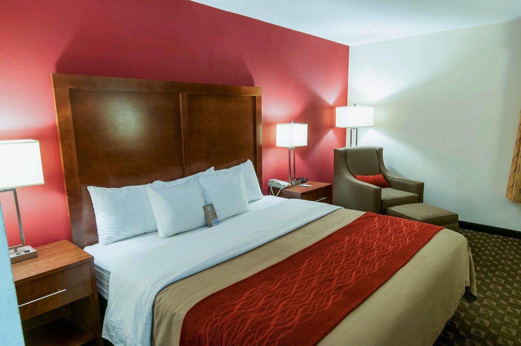 איסטון Quality Inn מראה חיצוני תמונה